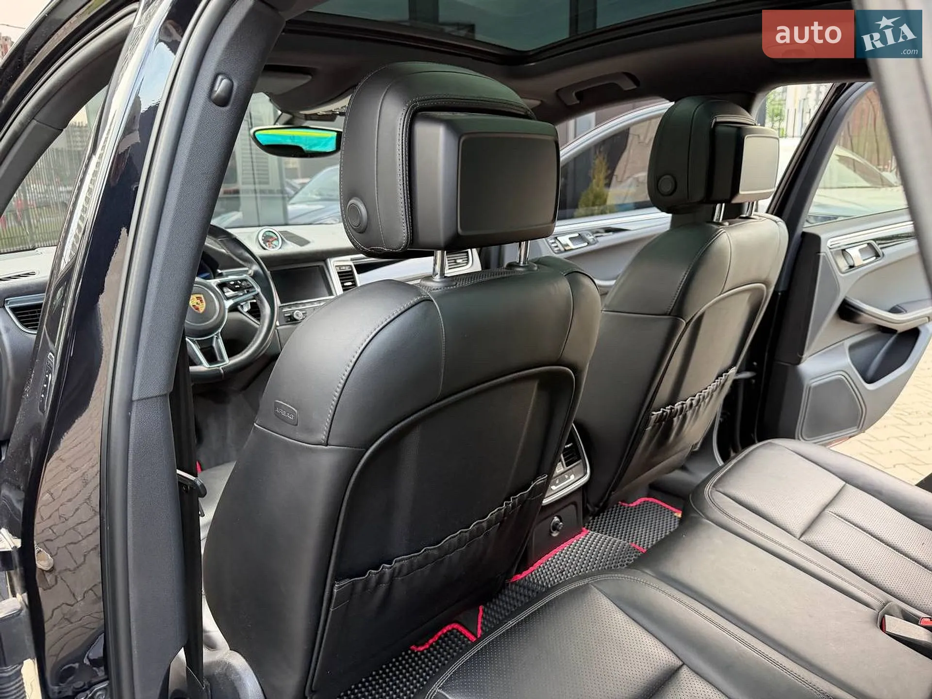 2015 Porsche Macan - мініатюра 12
