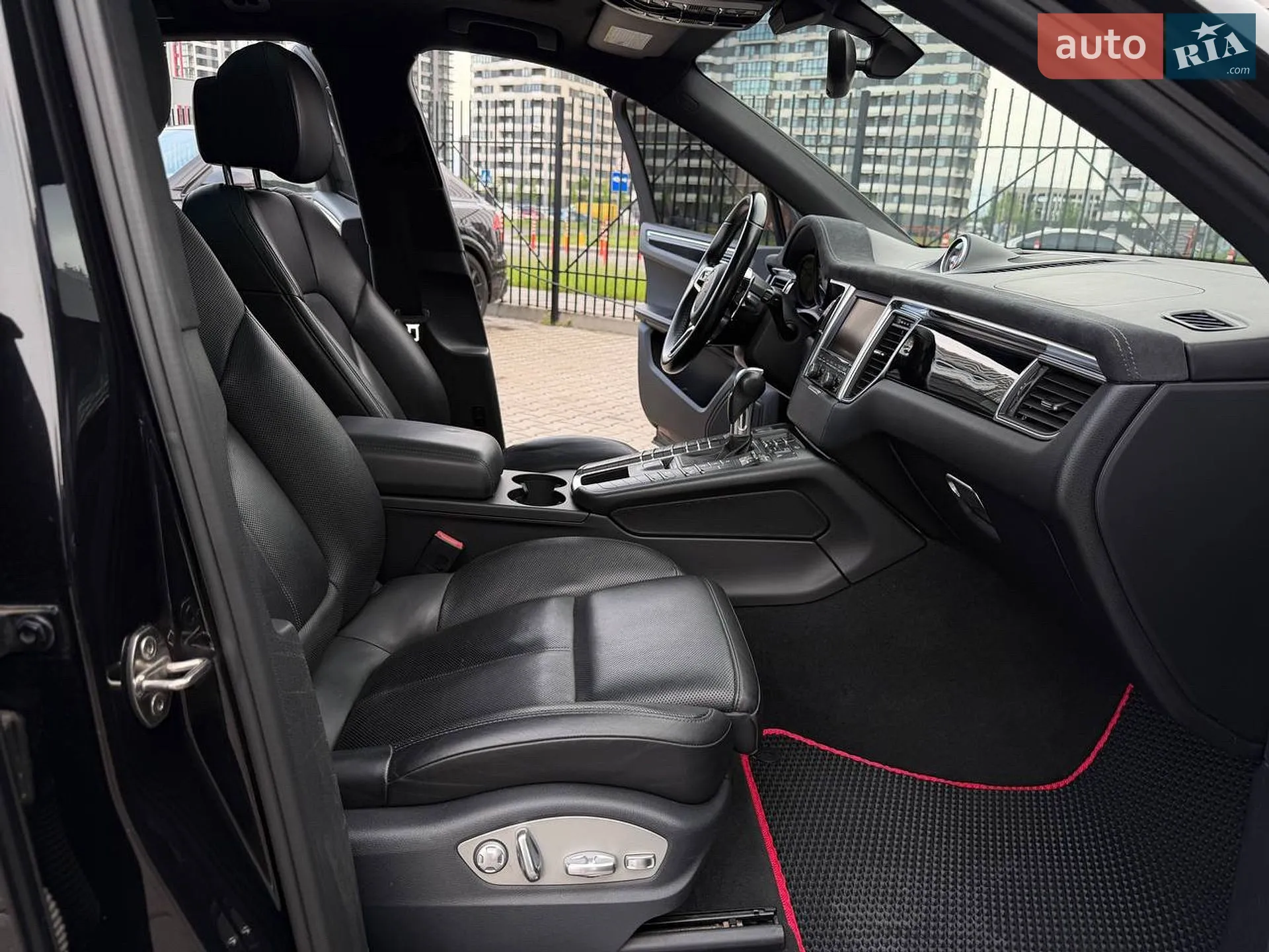 2015 Porsche Macan - мініатюра 15