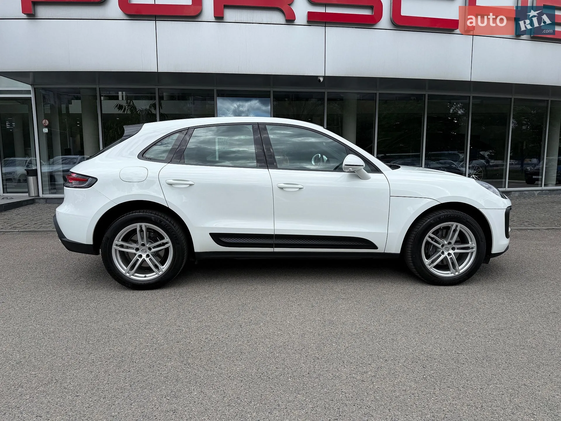 2022 Porsche Macan - мініатюра 5