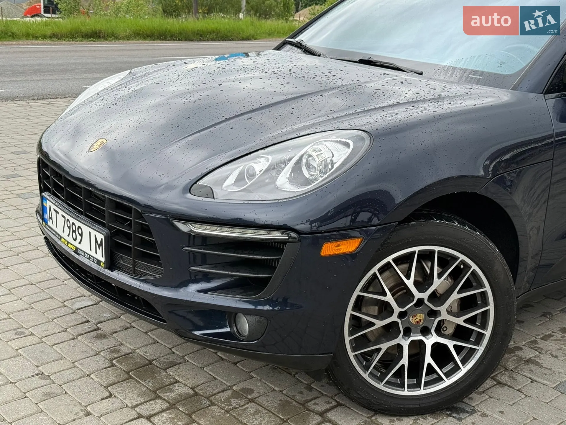 2017 Porsche Macan - мініатюра 2
