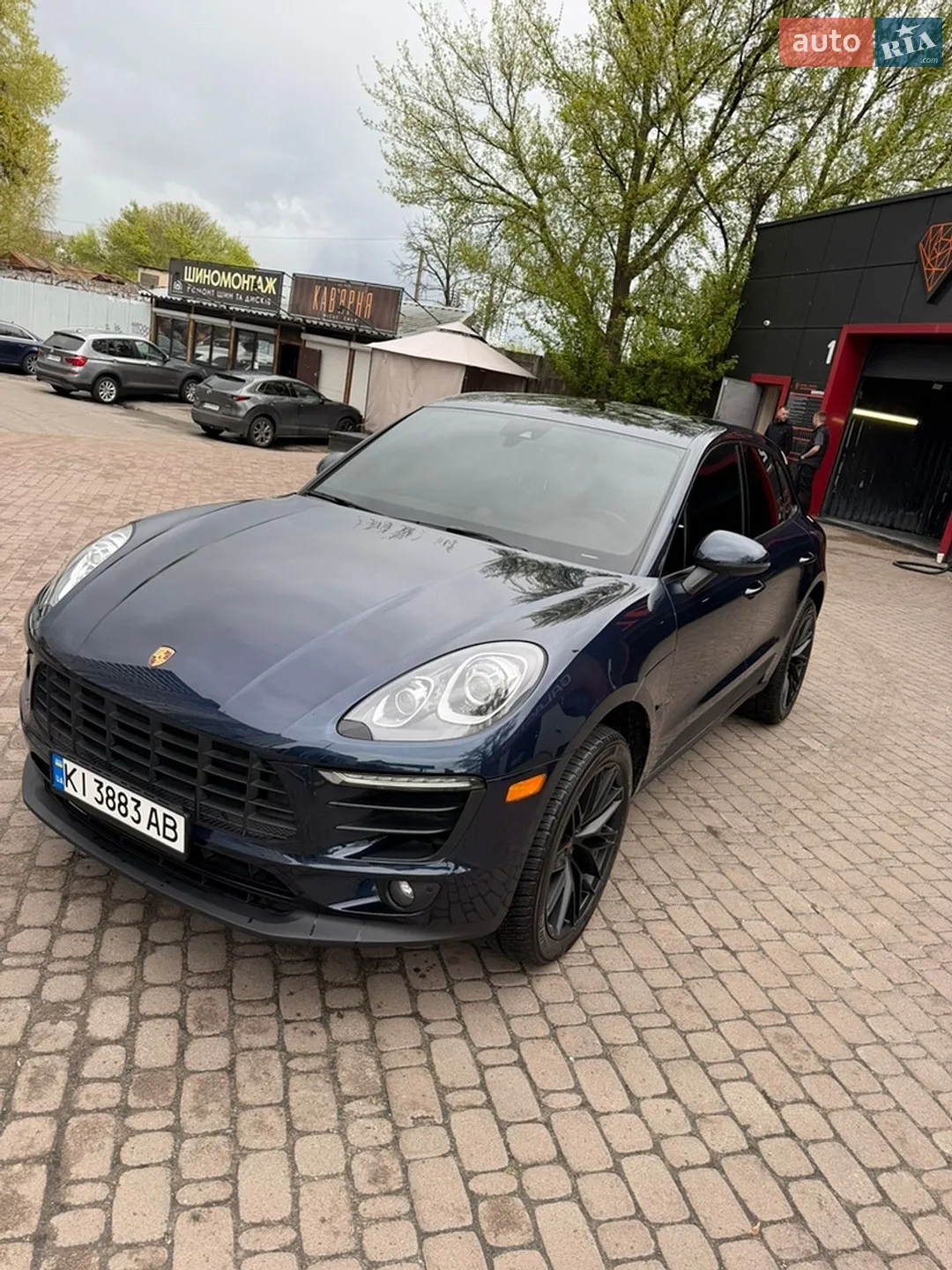 2017 Porsche Macan - мініатюра 2