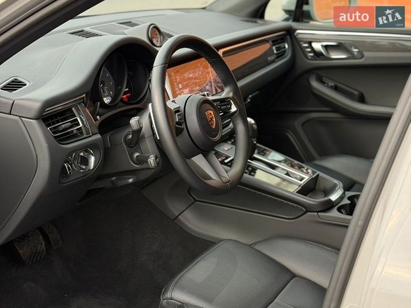 Позашляховик / Кросовер Porsche Macan 2024 в Києві