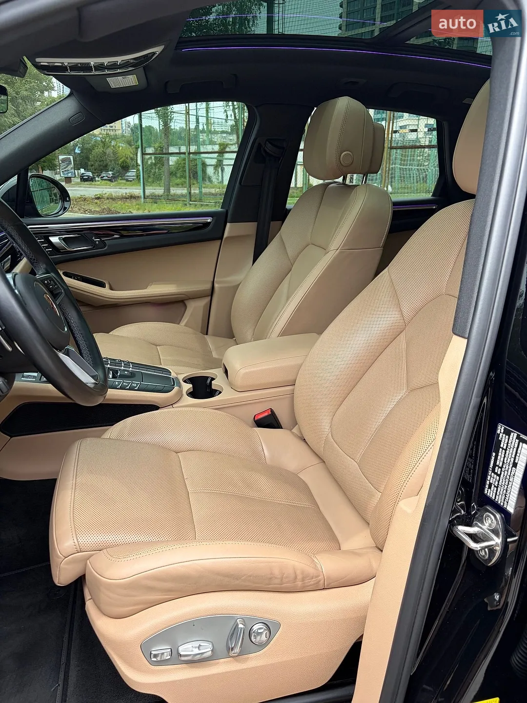 2021 Porsche Macan - мініатюра 31