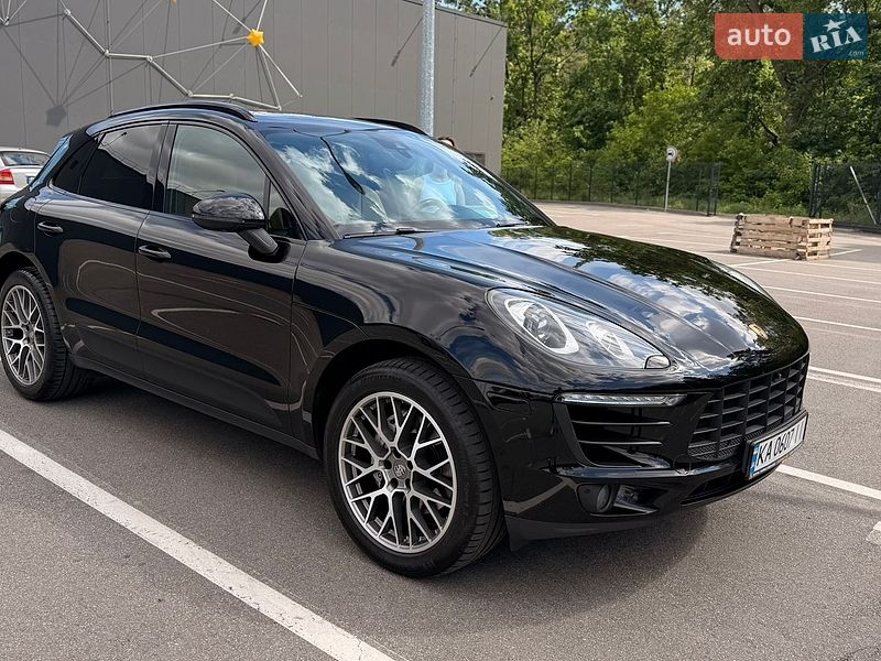 Внедорожник / Кроссовер Porsche Macan 2017 в Киеве