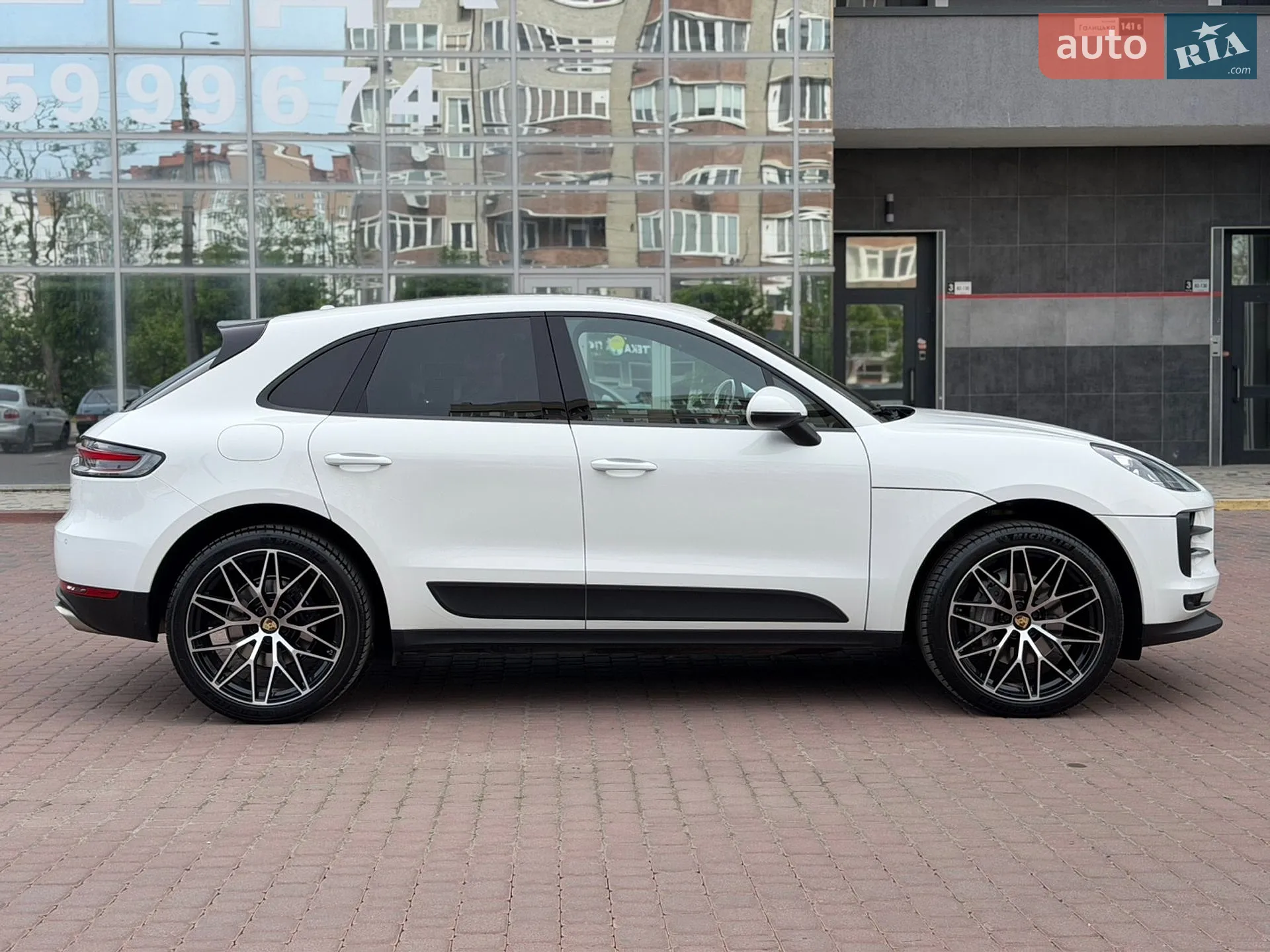2021 Porsche Macan - мініатюра 8