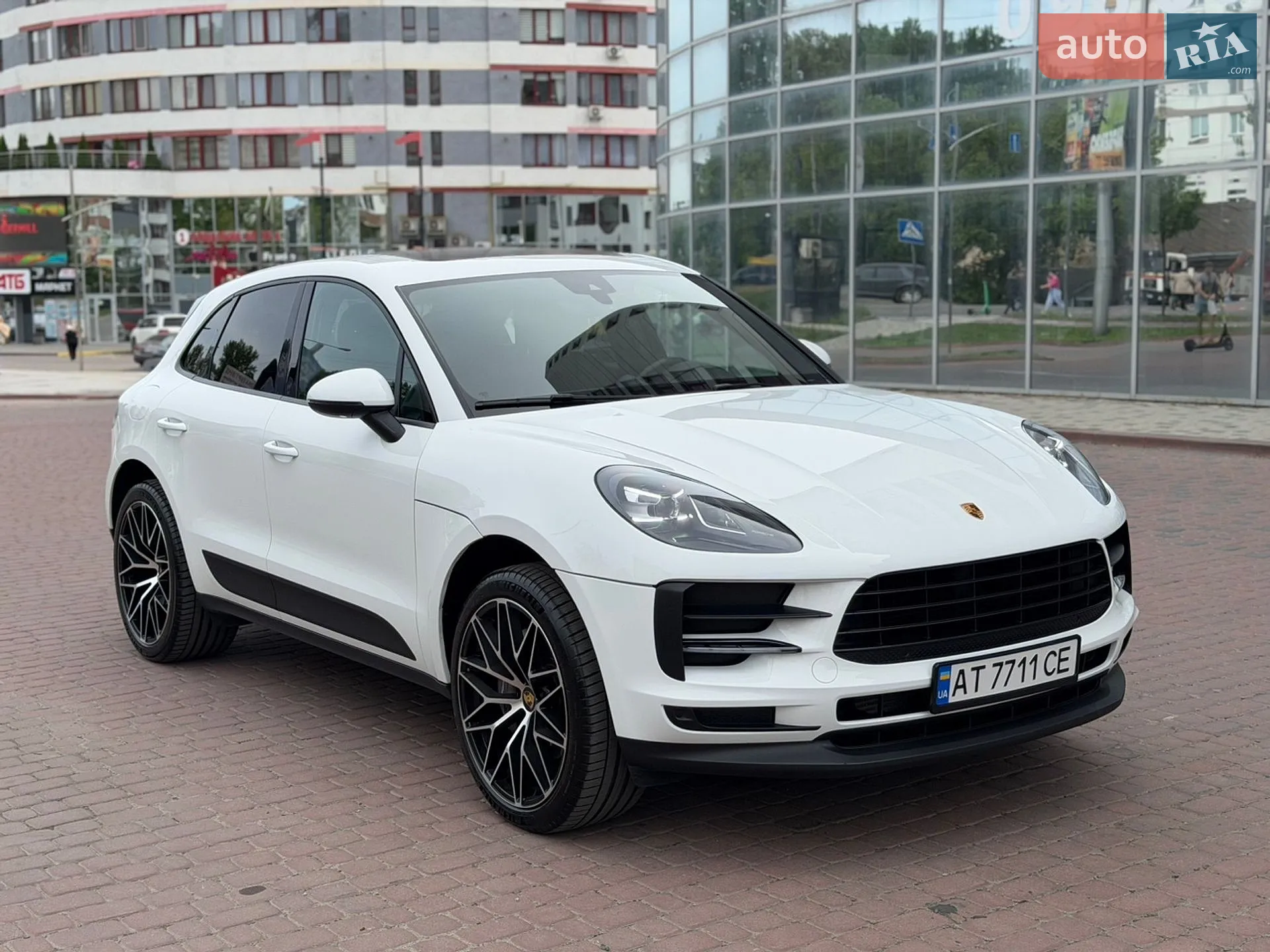 2021 Porsche Macan - мініатюра 12
