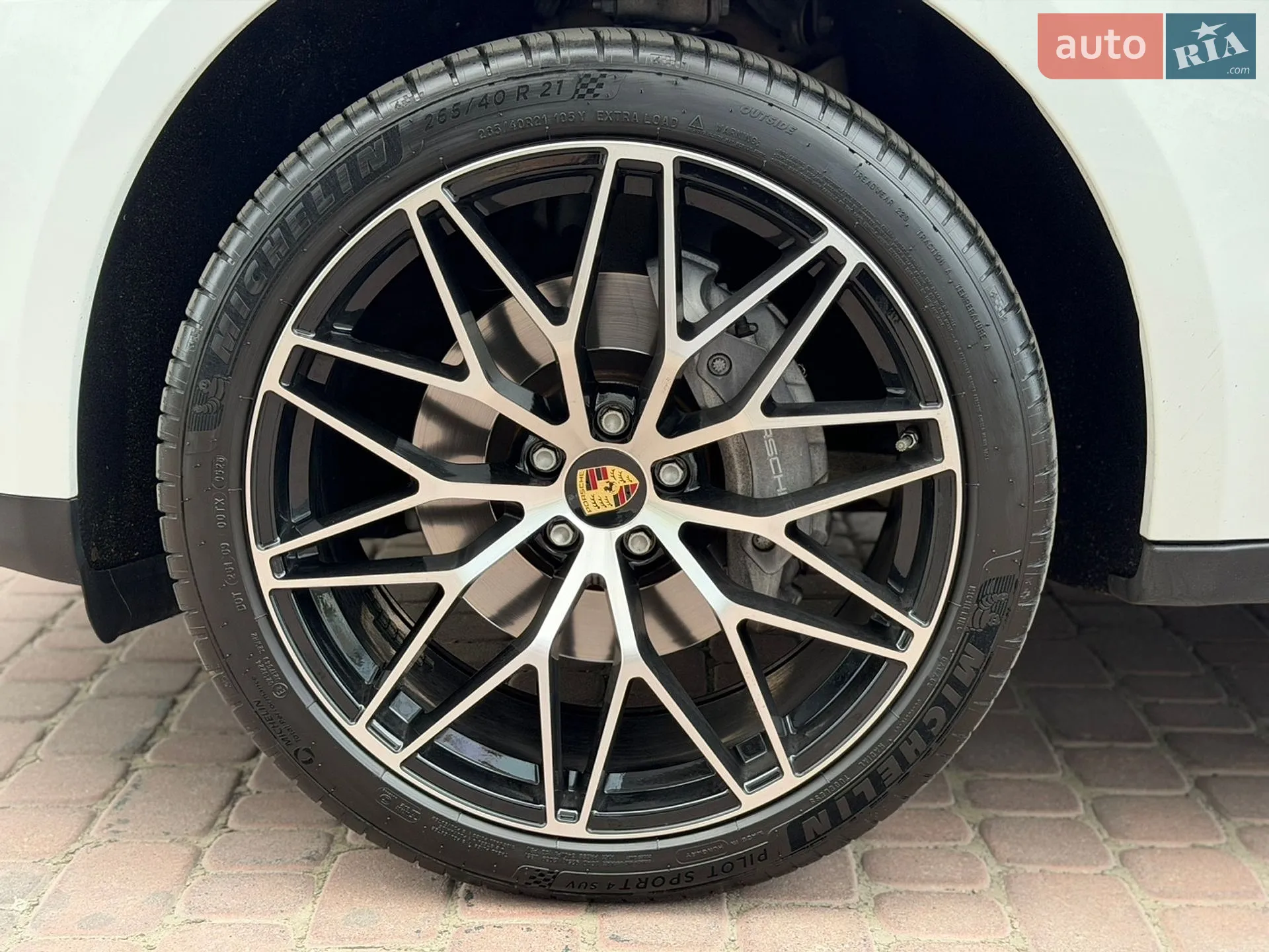 2021 Porsche Macan - мініатюра 16