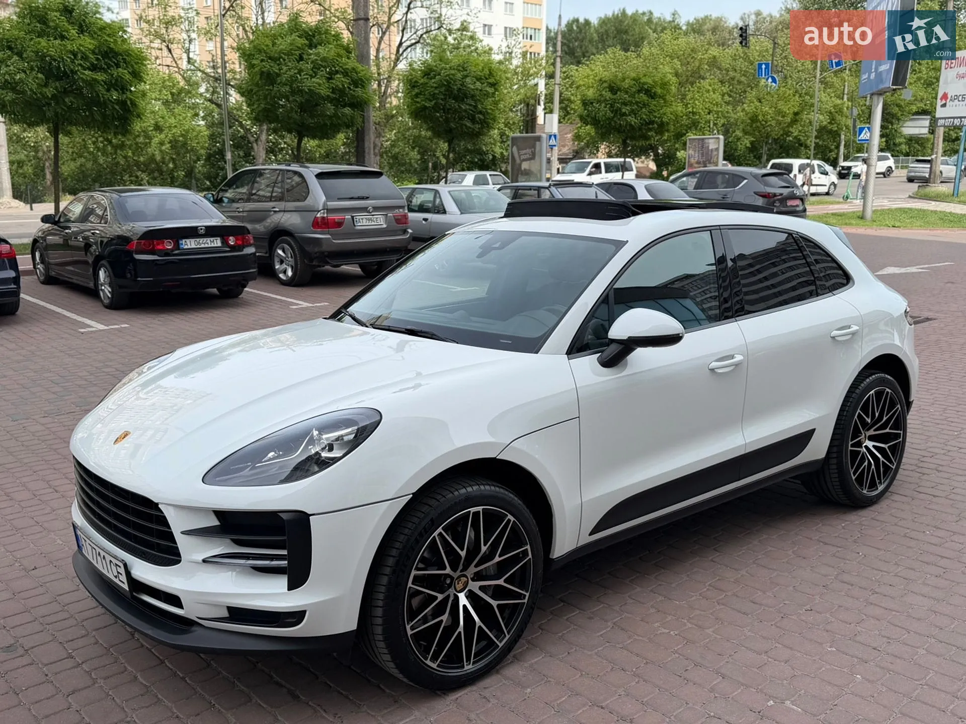 2021 Porsche Macan - мініатюра 34