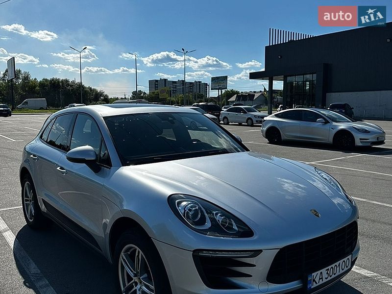 Porsche Macan 2016