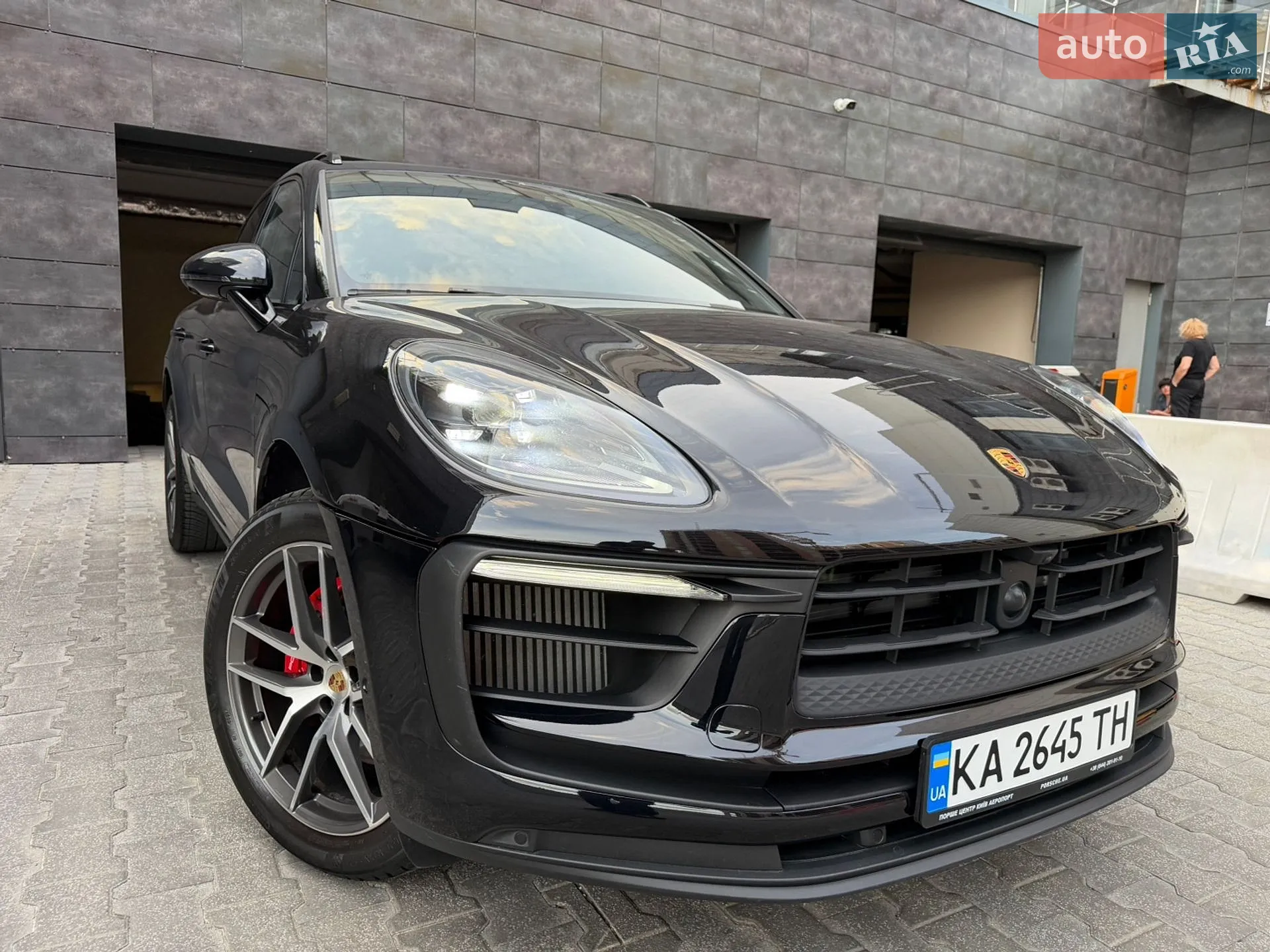 2023 Porsche Macan - мініатюра 3