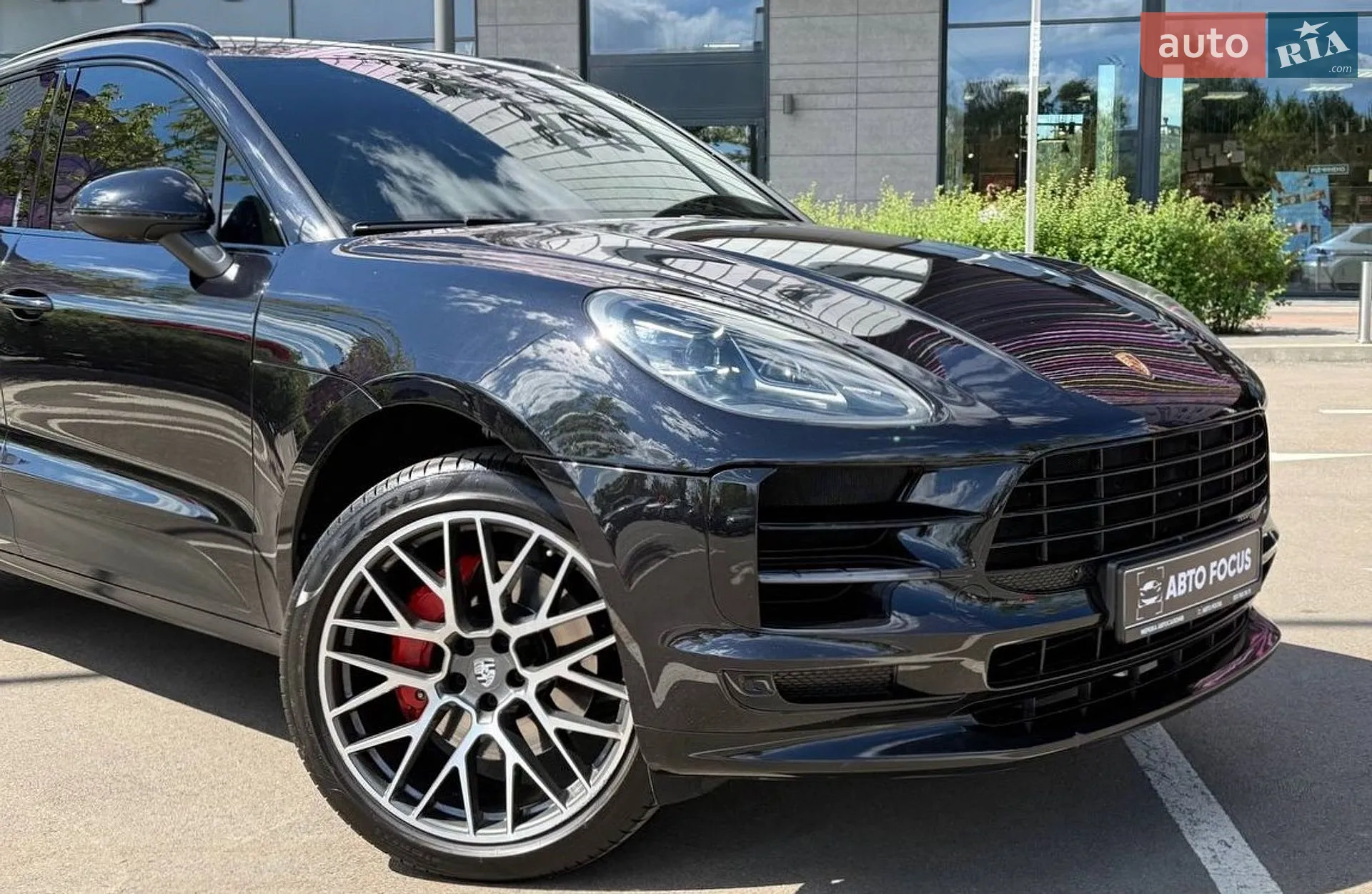 2019 Porsche Macan - мініатюра 2