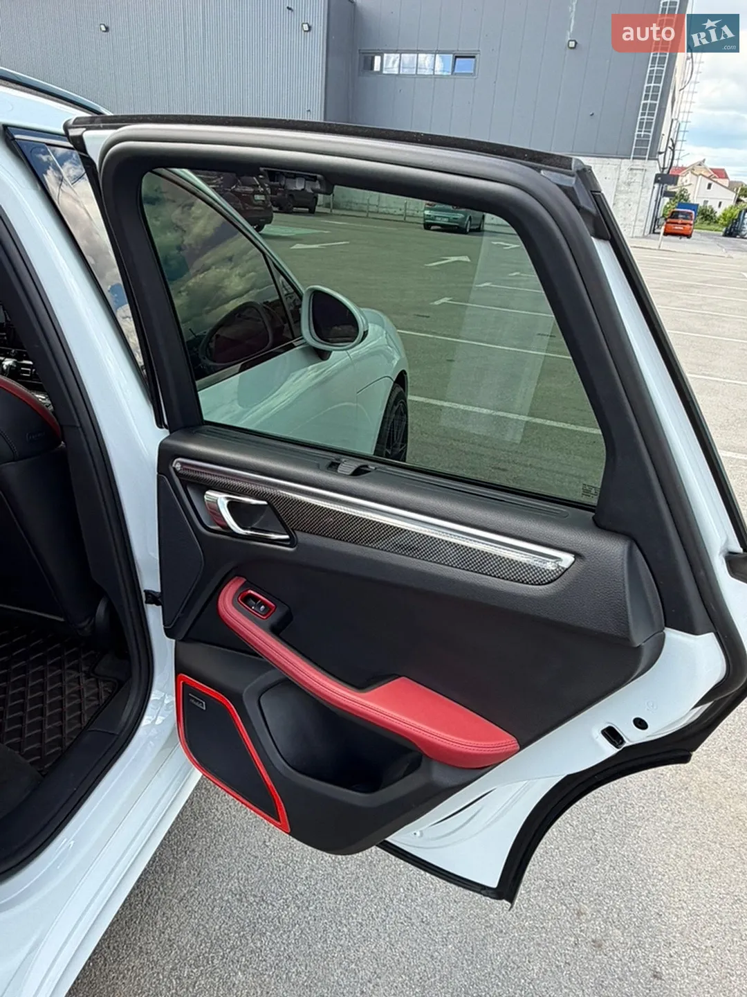 2016 Porsche Macan - мініатюра 37