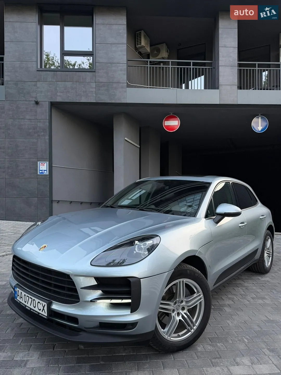 2019 Porsche Macan - фото 1