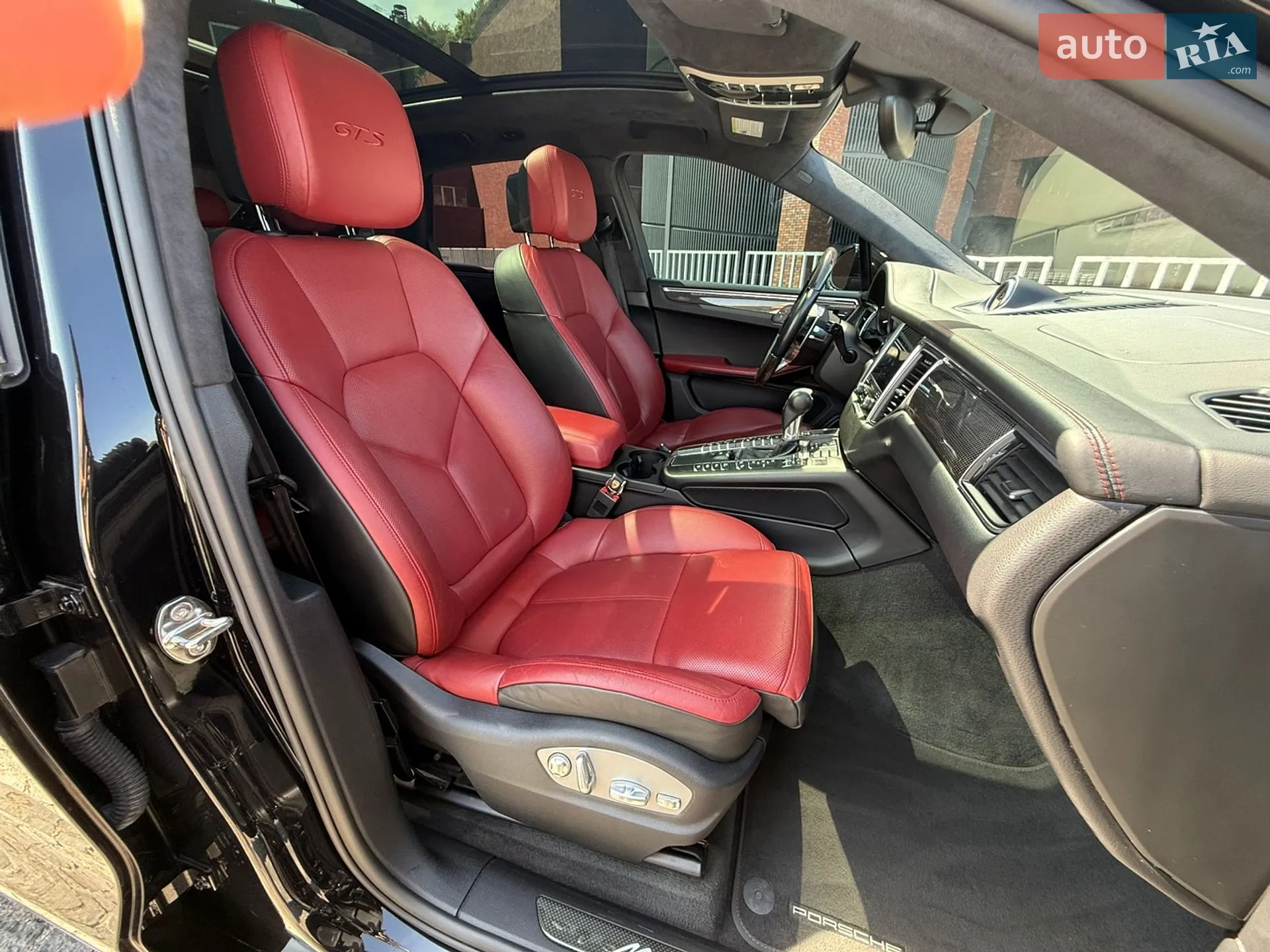 2018 Porsche Macan - мініатюра 36