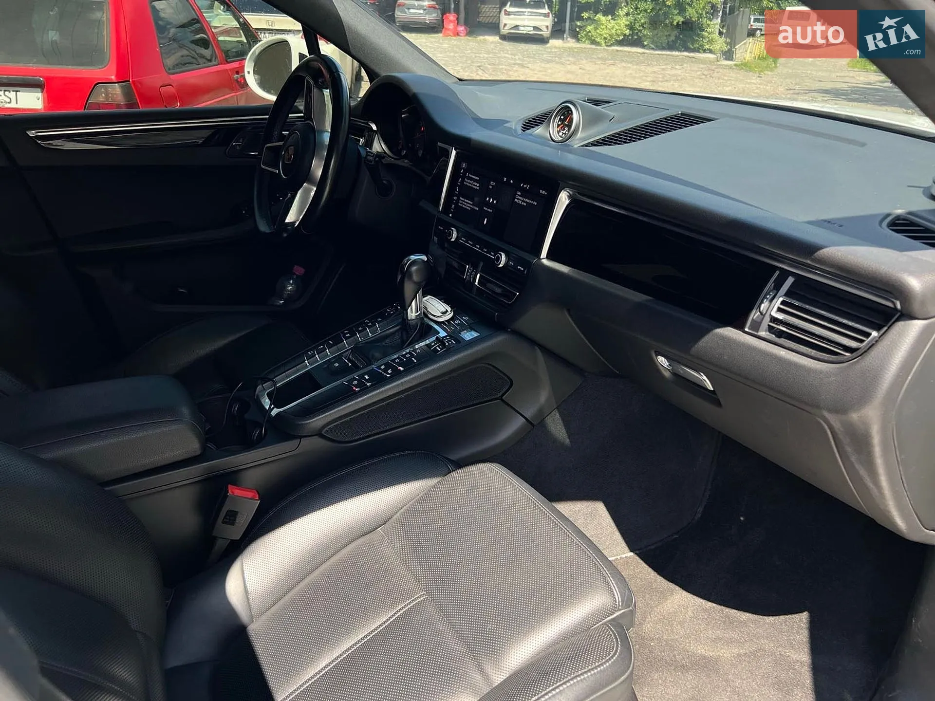 2019 Porsche Macan - мініатюра 25