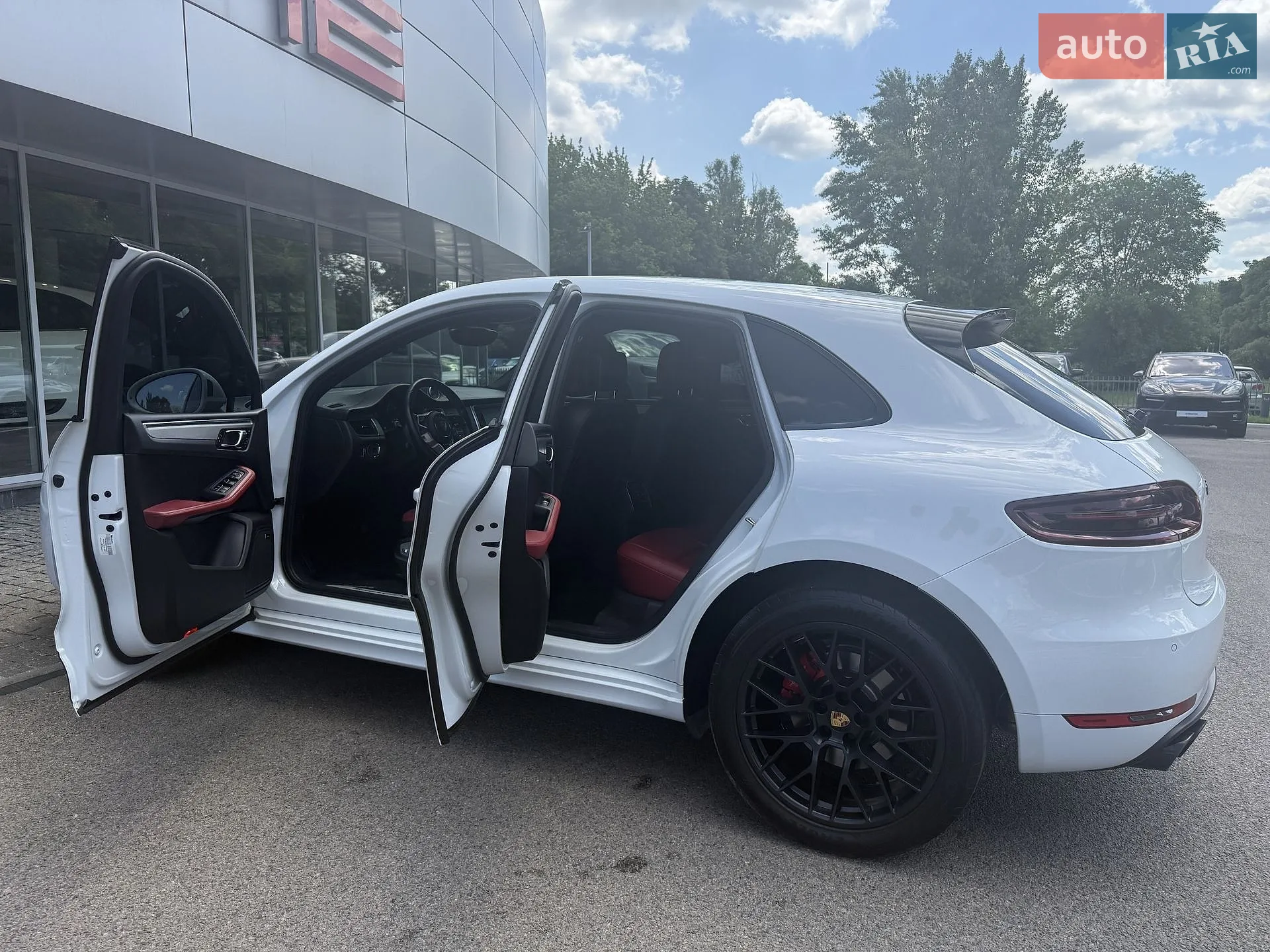 2016 Porsche Macan - мініатюра 9