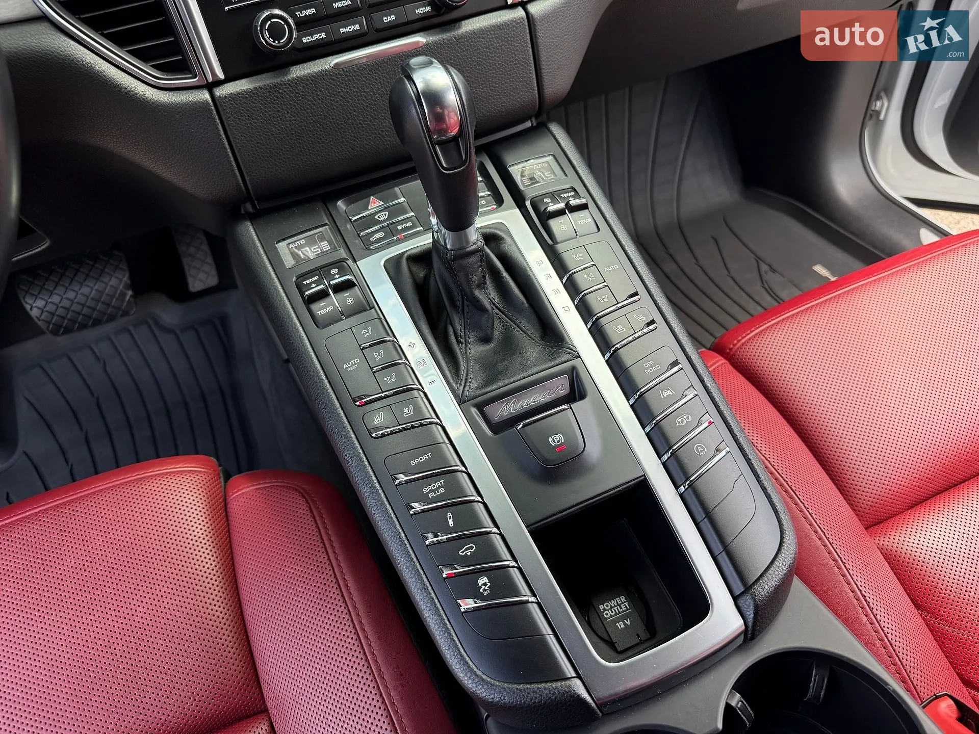 2016 Porsche Macan - мініатюра 27