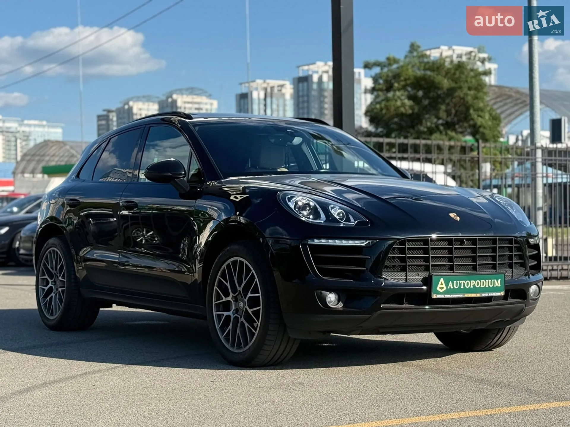 2017 Porsche Macan - мініатюра 3