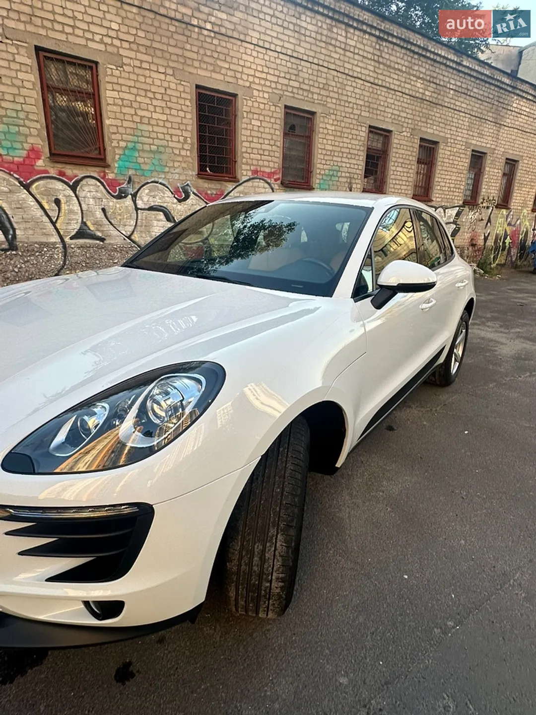 2016 Porsche Macan - мініатюра 2