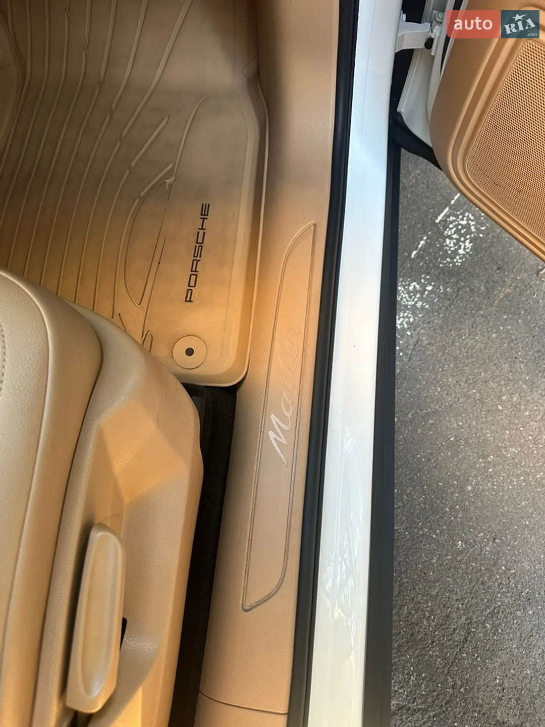 2016 Porsche Macan - мініатюра 17