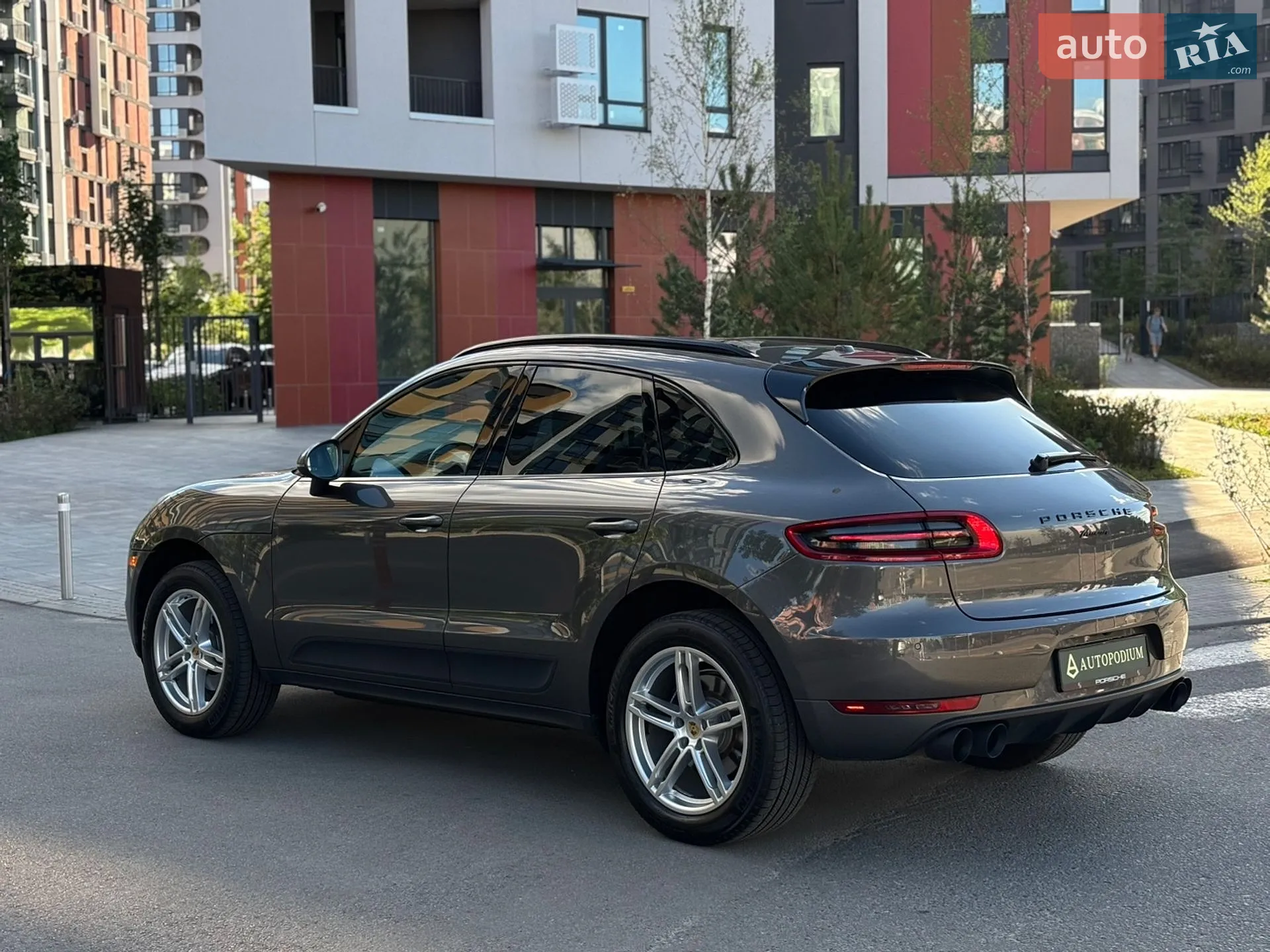 2017 Porsche Macan - мініатюра 9