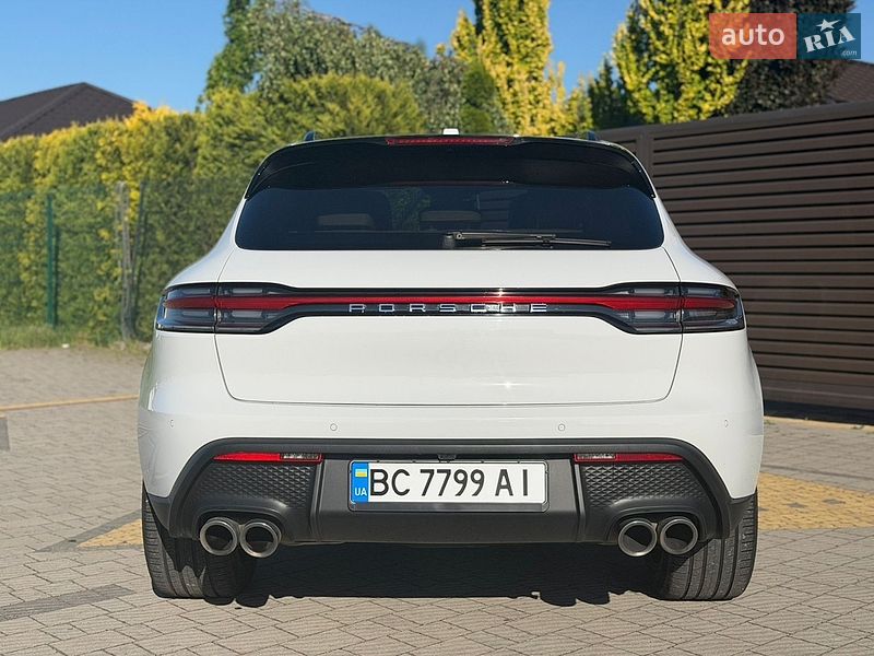 Позашляховик / Кросовер Porsche Macan 2022 в Стрию