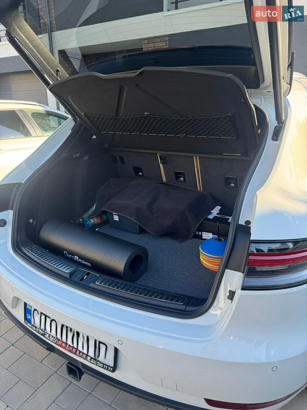 2020 Porsche Macan - мініатюра 5