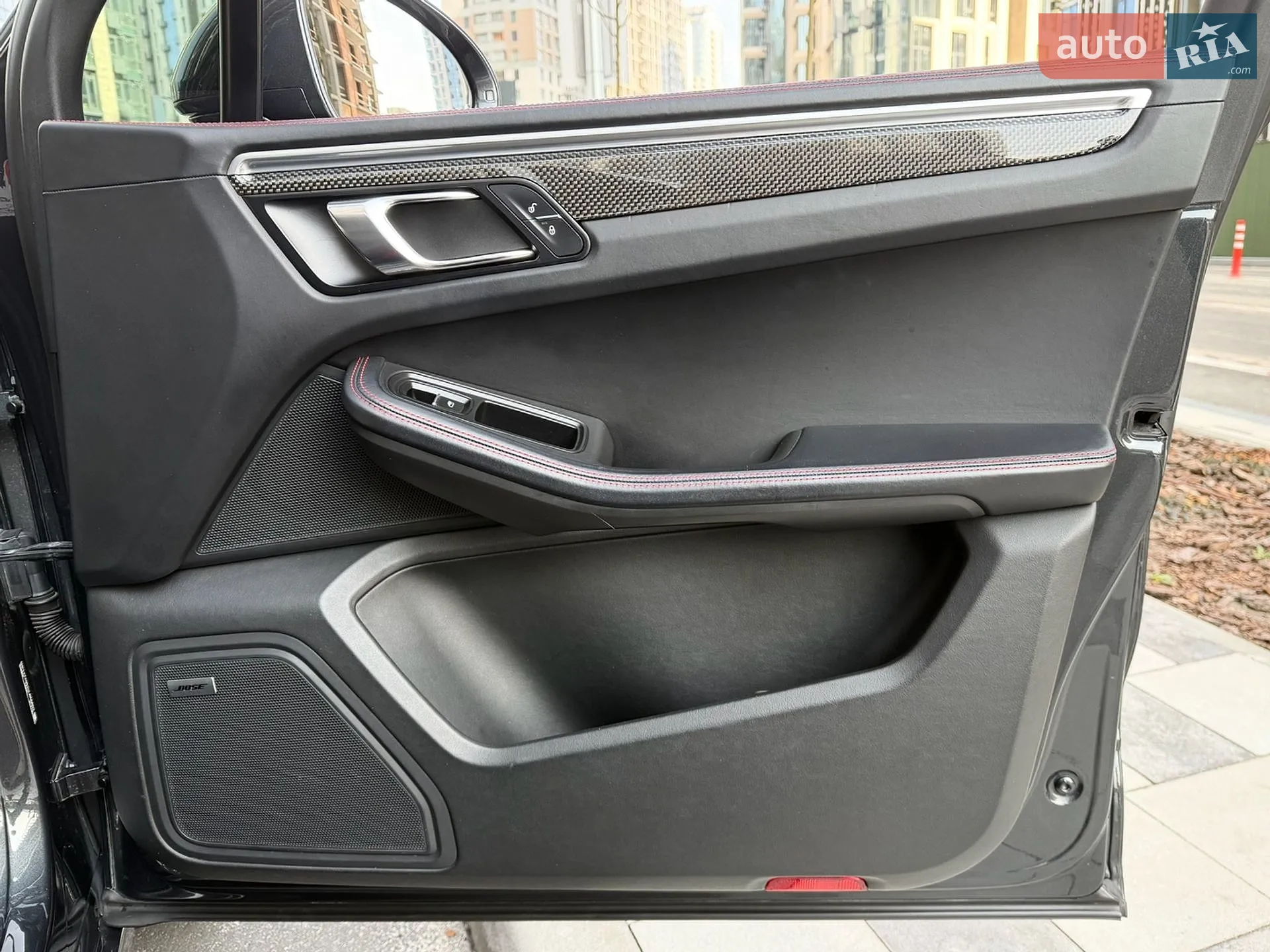 2016 Porsche Macan - мініатюра 51