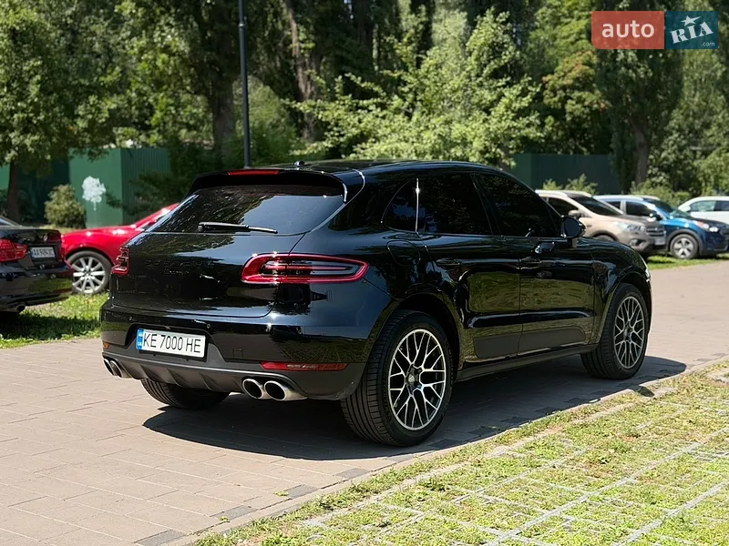 Porsche Macan