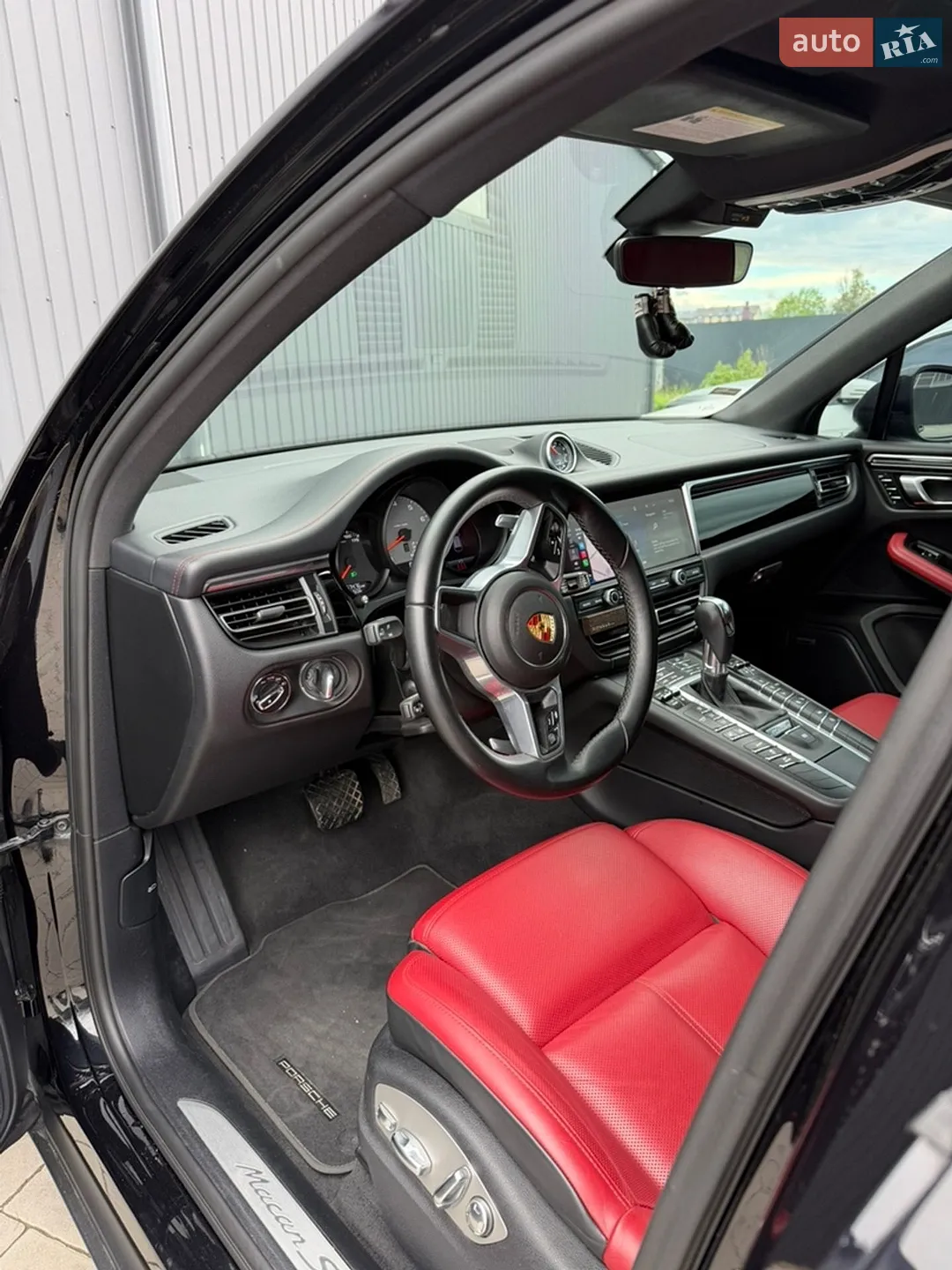2021 Porsche Macan - мініатюра 12
