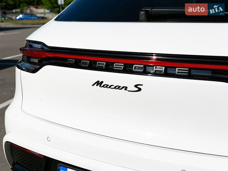 Внедорожник / Кроссовер Porsche Macan 2020 в Киеве