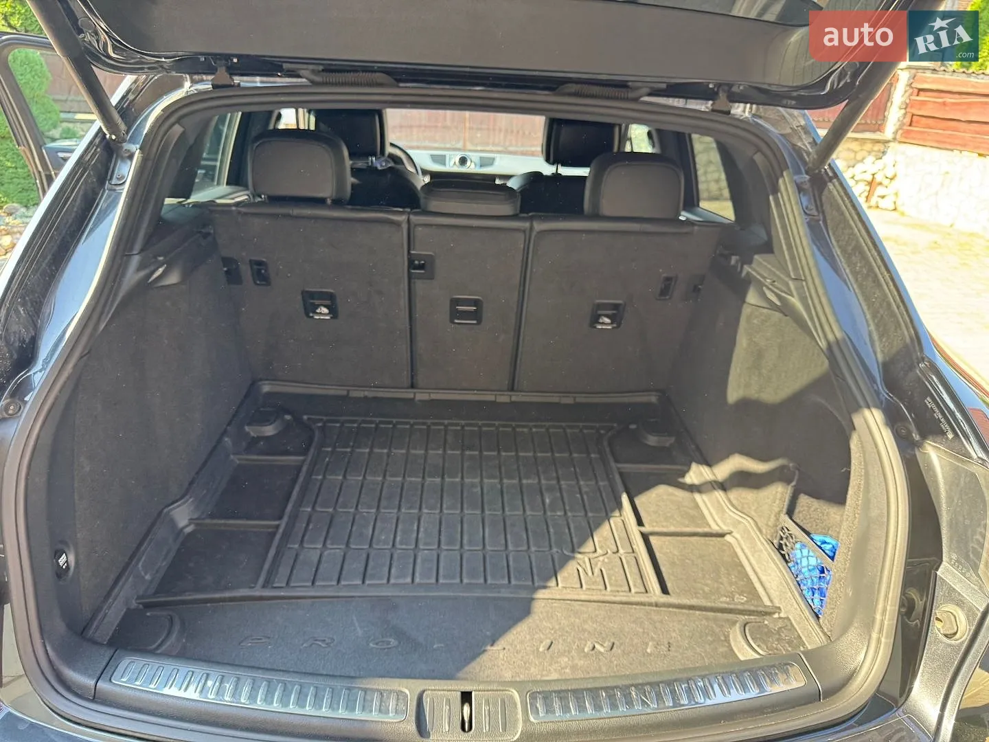 Porsche Macan 2020 VIN WP1ZZZ95ZMLB01899 фото оголошення 21 з 42