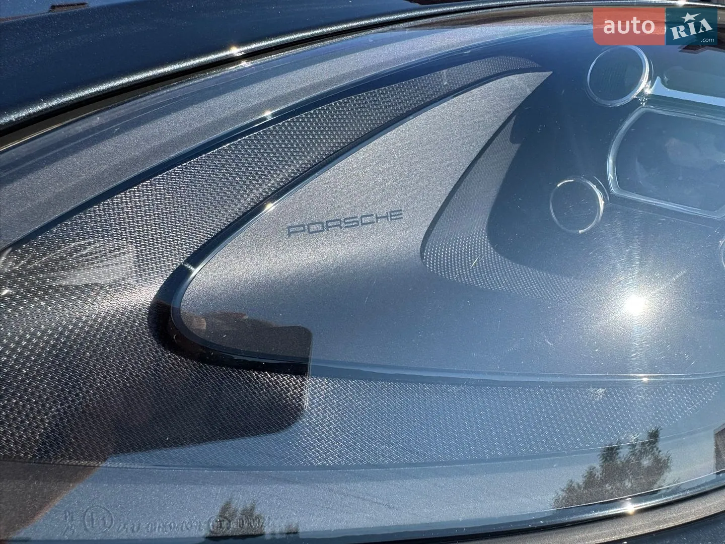 Porsche Macan 2020 VIN WP1ZZZ95ZMLB01899 фото оголошення 26 з 42