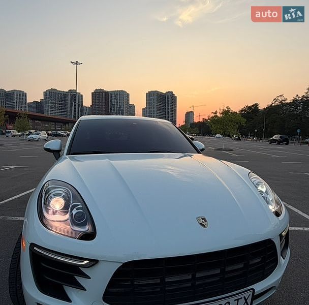Позашляховик / Кросовер Porsche Macan 2016 в Києві