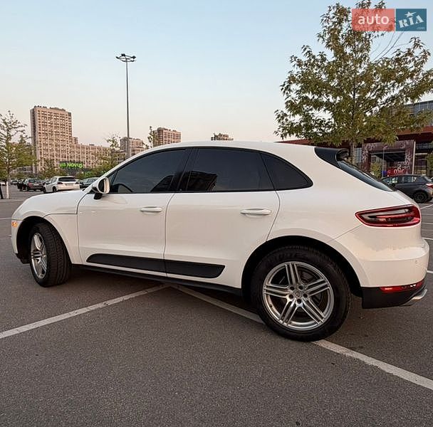Позашляховик / Кросовер Porsche Macan 2016 в Києві