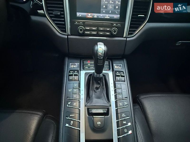 Позашляховик / Кросовер Porsche Macan 2016 в Києві