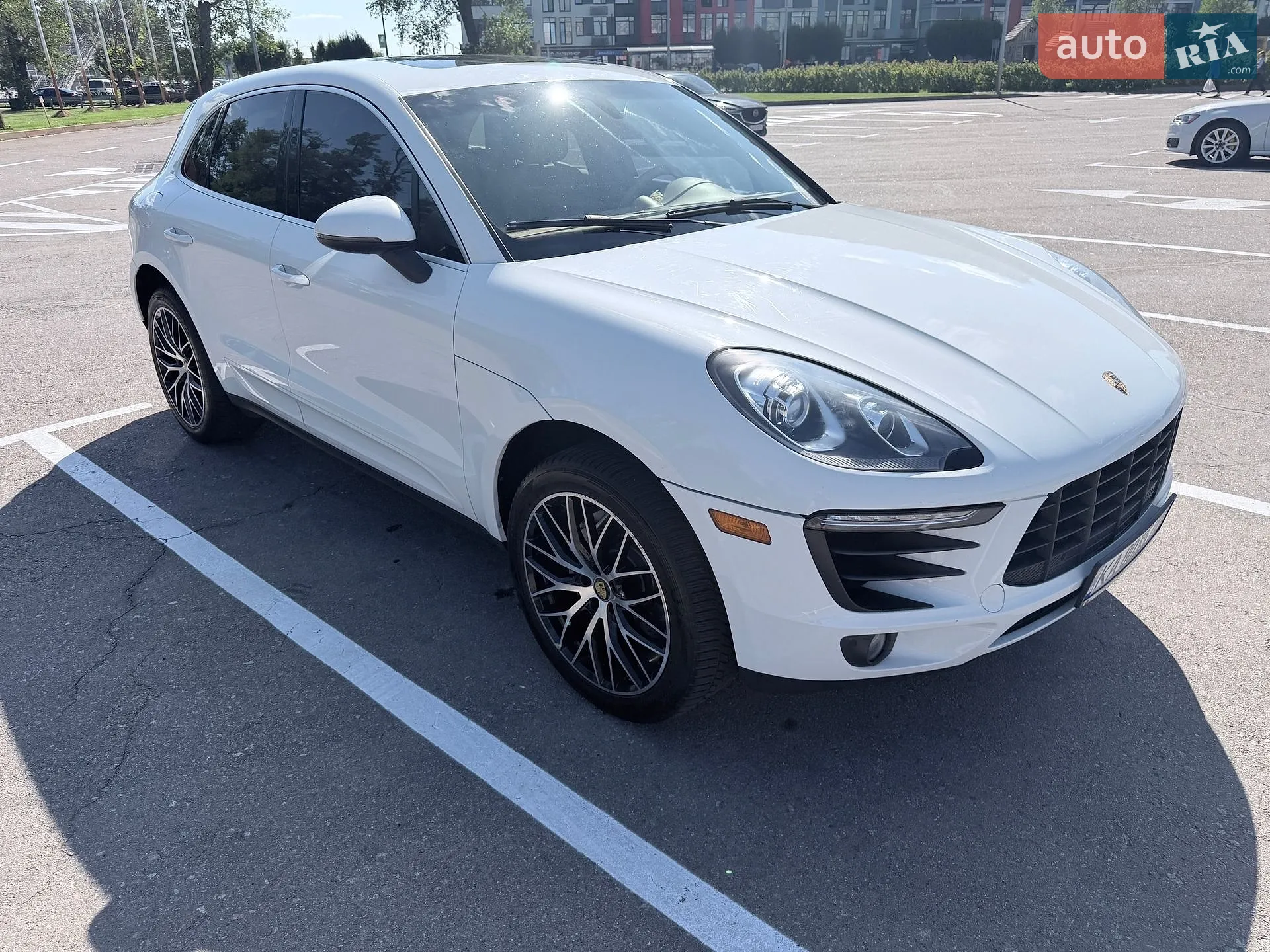 2015 Porsche Macan - мініатюра 2