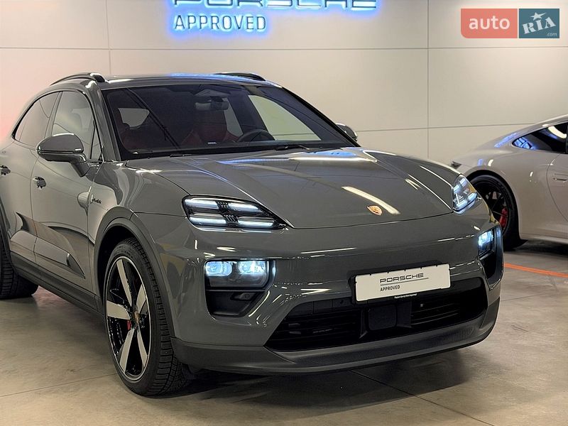 Внедорожник / Кроссовер Porsche Macan 2025 в Киеве