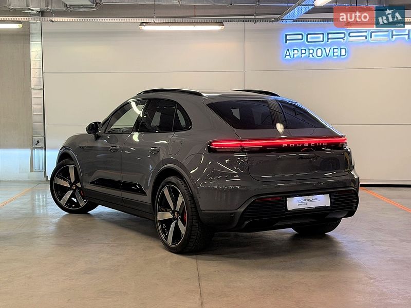 Внедорожник / Кроссовер Porsche Macan 2025 в Киеве