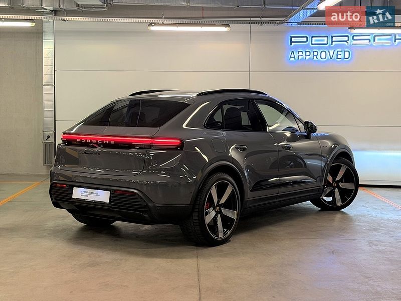Внедорожник / Кроссовер Porsche Macan 2025 в Киеве