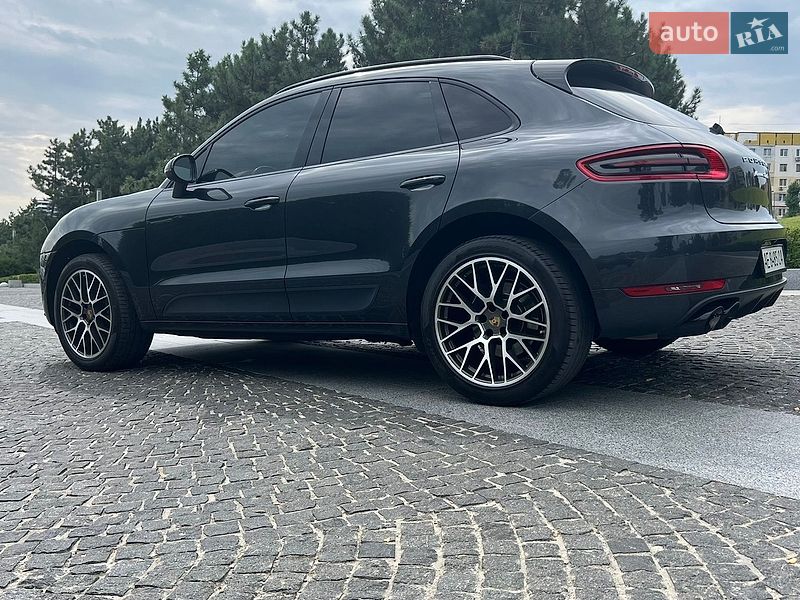 Позашляховик / Кросовер Porsche Macan 2017 в Дніпрі