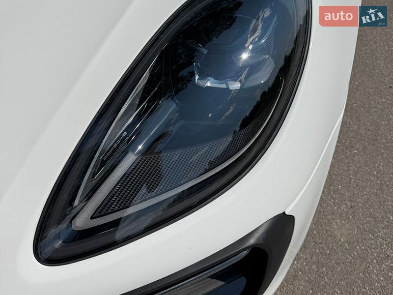 Позашляховик / Кросовер Porsche Macan 2024 в Києві