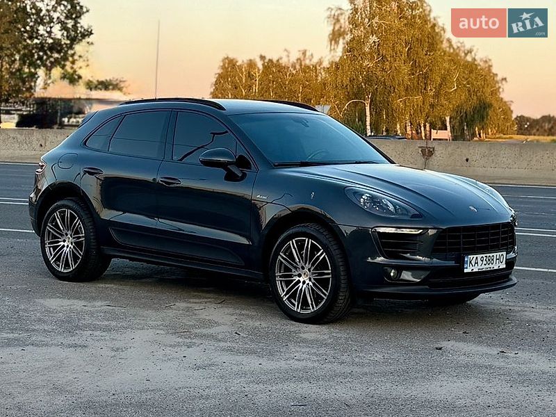 Внедорожник / Кроссовер Porsche Macan 2016 в Киеве