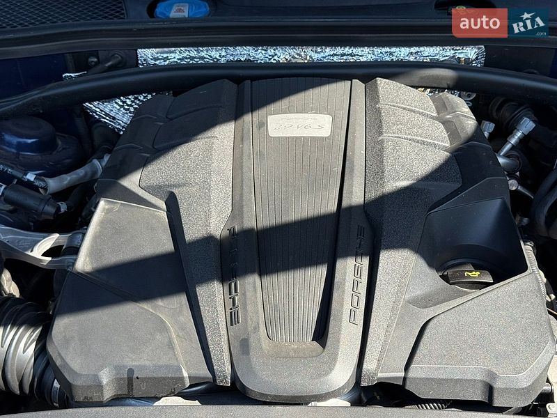 Внедорожник / Кроссовер Porsche Macan 2022 в Киеве