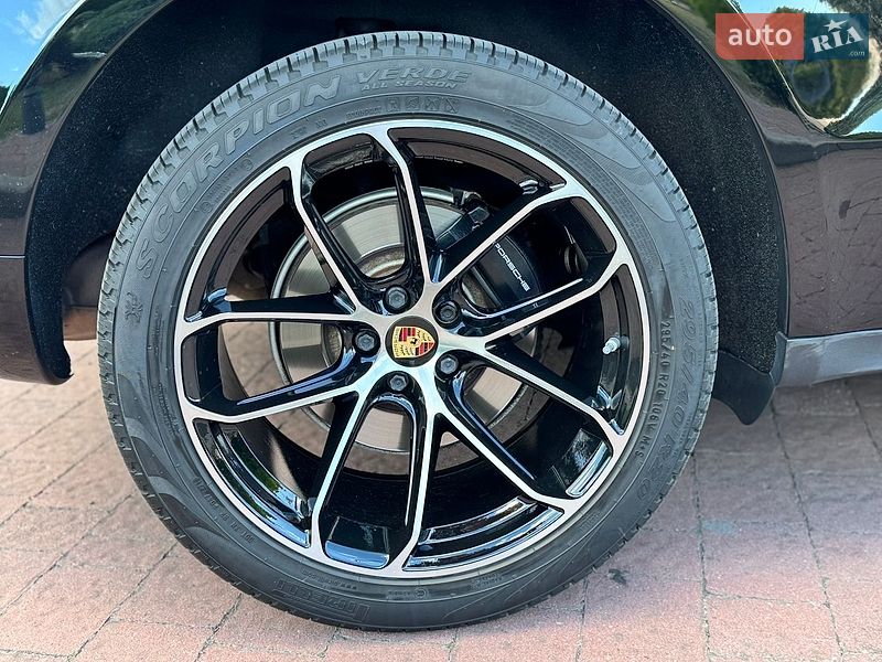 Внедорожник / Кроссовер Porsche Macan 2018 в Стрые