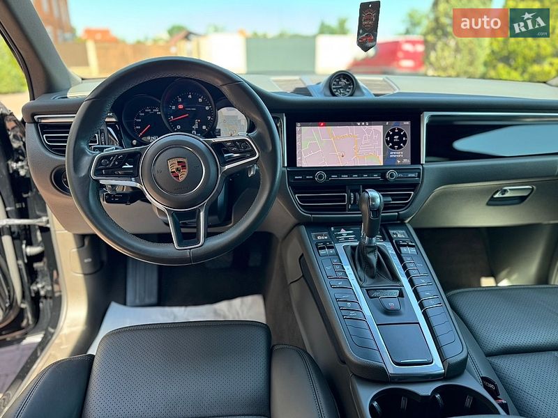 Внедорожник / Кроссовер Porsche Macan 2018 в Стрые