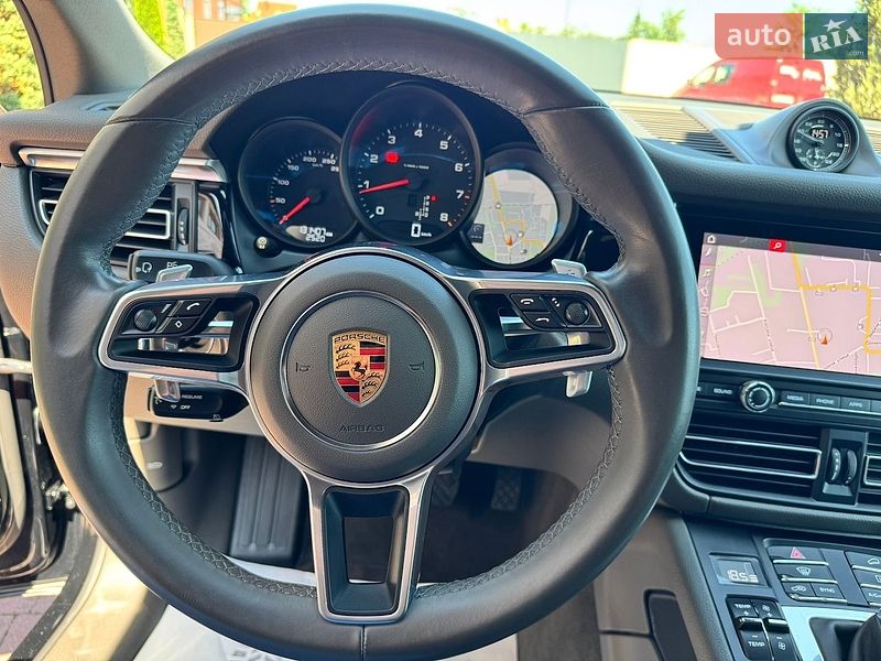Внедорожник / Кроссовер Porsche Macan 2018 в Стрые