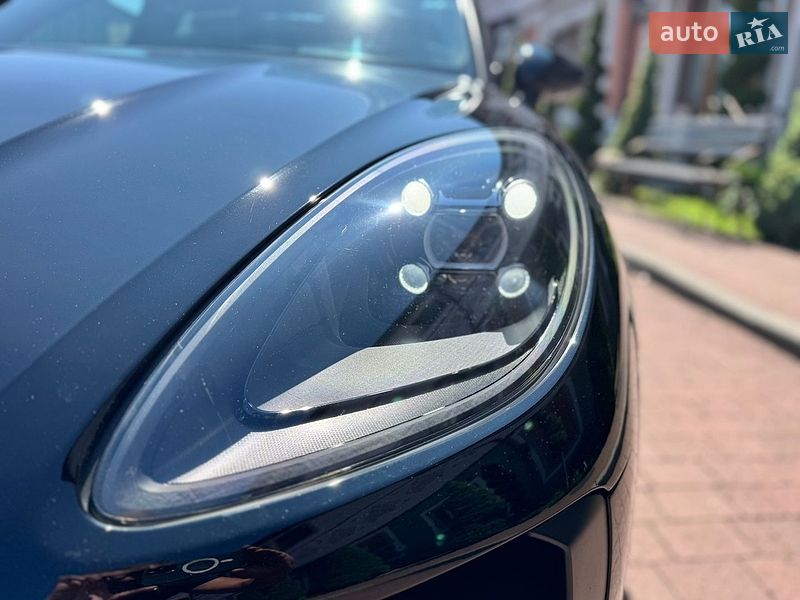 Внедорожник / Кроссовер Porsche Macan 2018 в Стрые