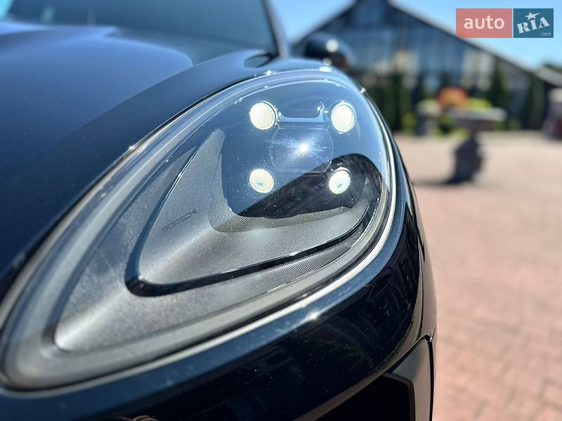 Внедорожник / Кроссовер Porsche Macan 2018 в Стрые