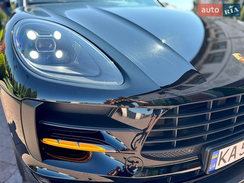 Внедорожник / Кроссовер Porsche Macan 2018 в Стрые